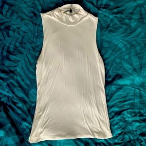 EUC! Express Mock Neck Sleeveless top!